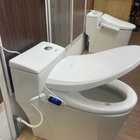 Nắp bồn cầu thông minh Tewon TSA1402 điều khiển từ xa